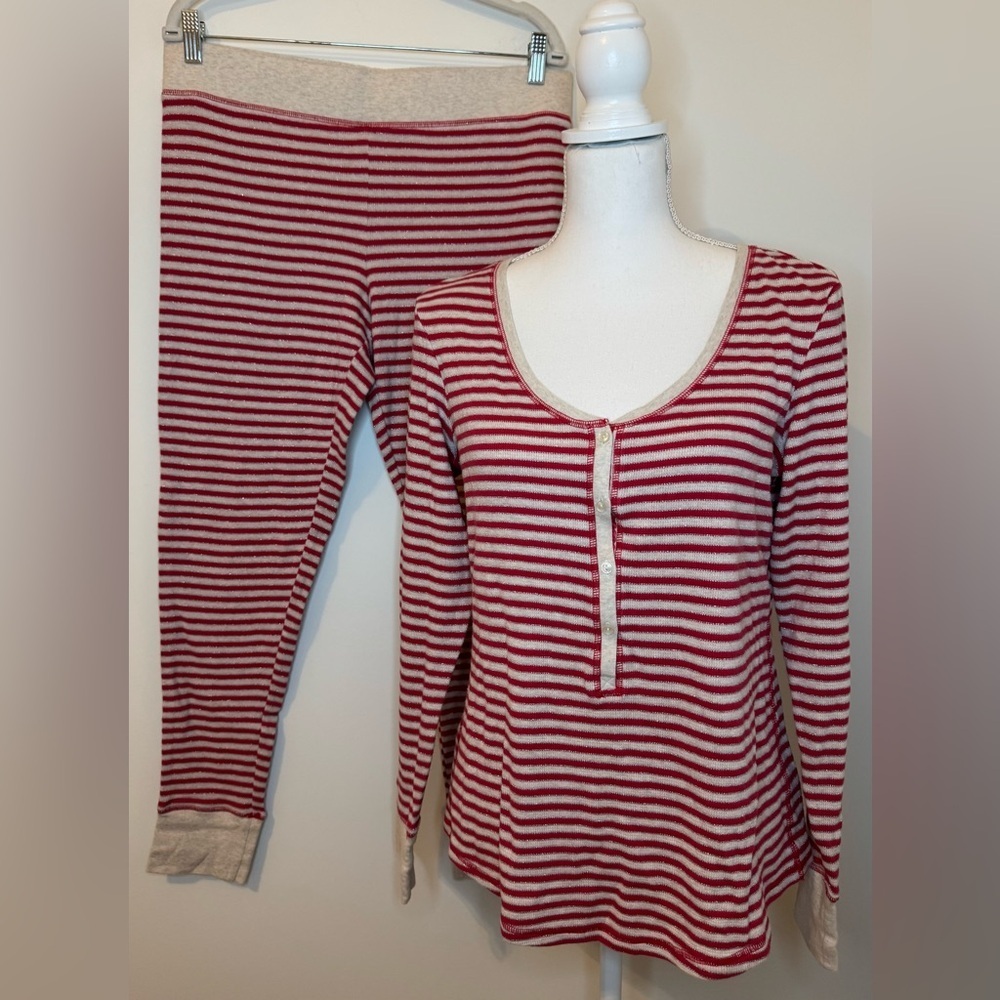 Victoria’s Secret Christmas Striped Red and Cream Jogger Pajama Set Size L